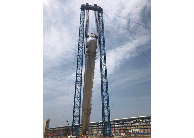 大連恒立石化化工塔提升（提升高度120米，提升重量2600噸）